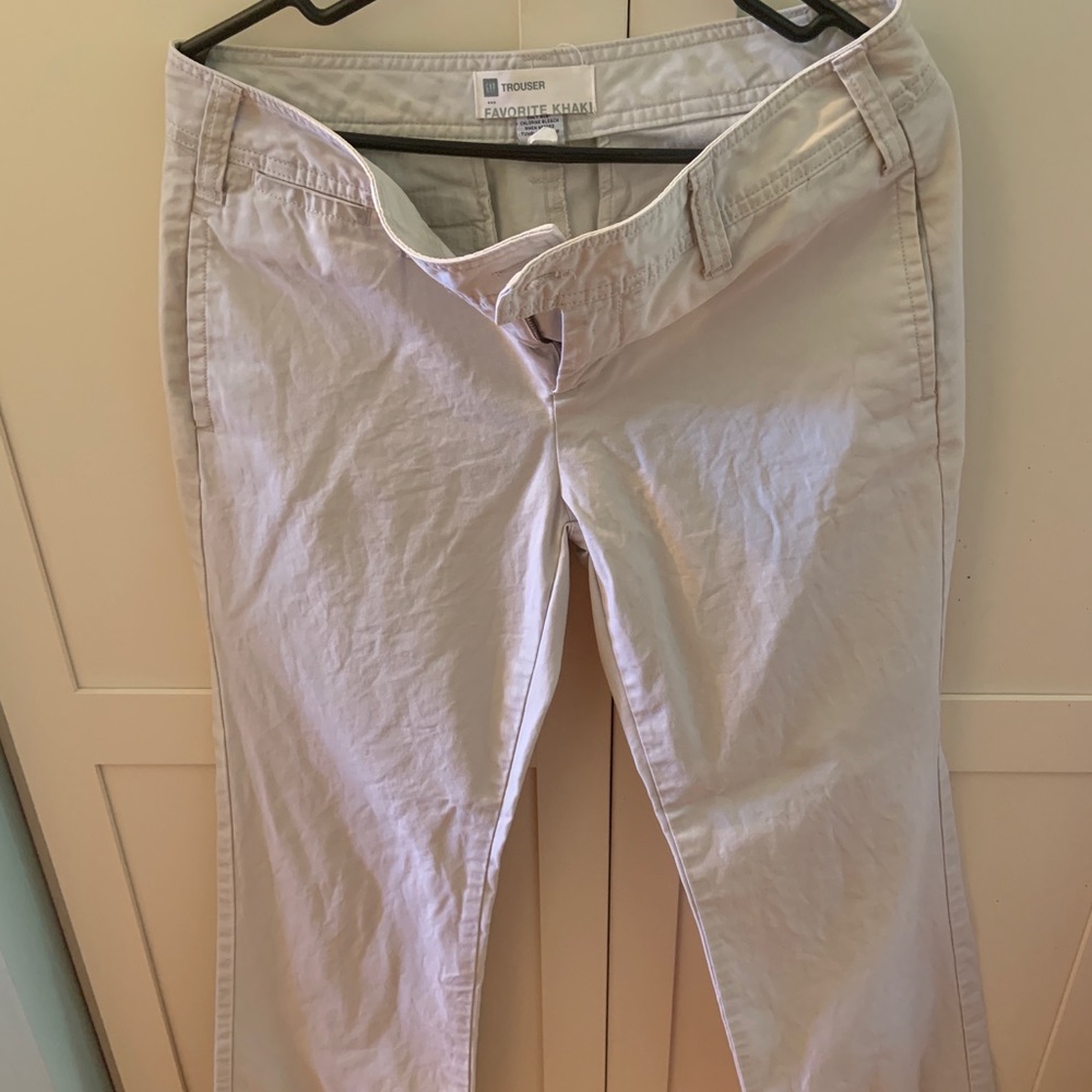 Gap favorite khaki trouser
